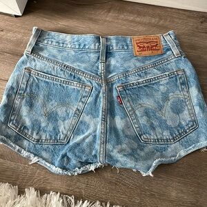 Levi’s 501 floral Jean shorts